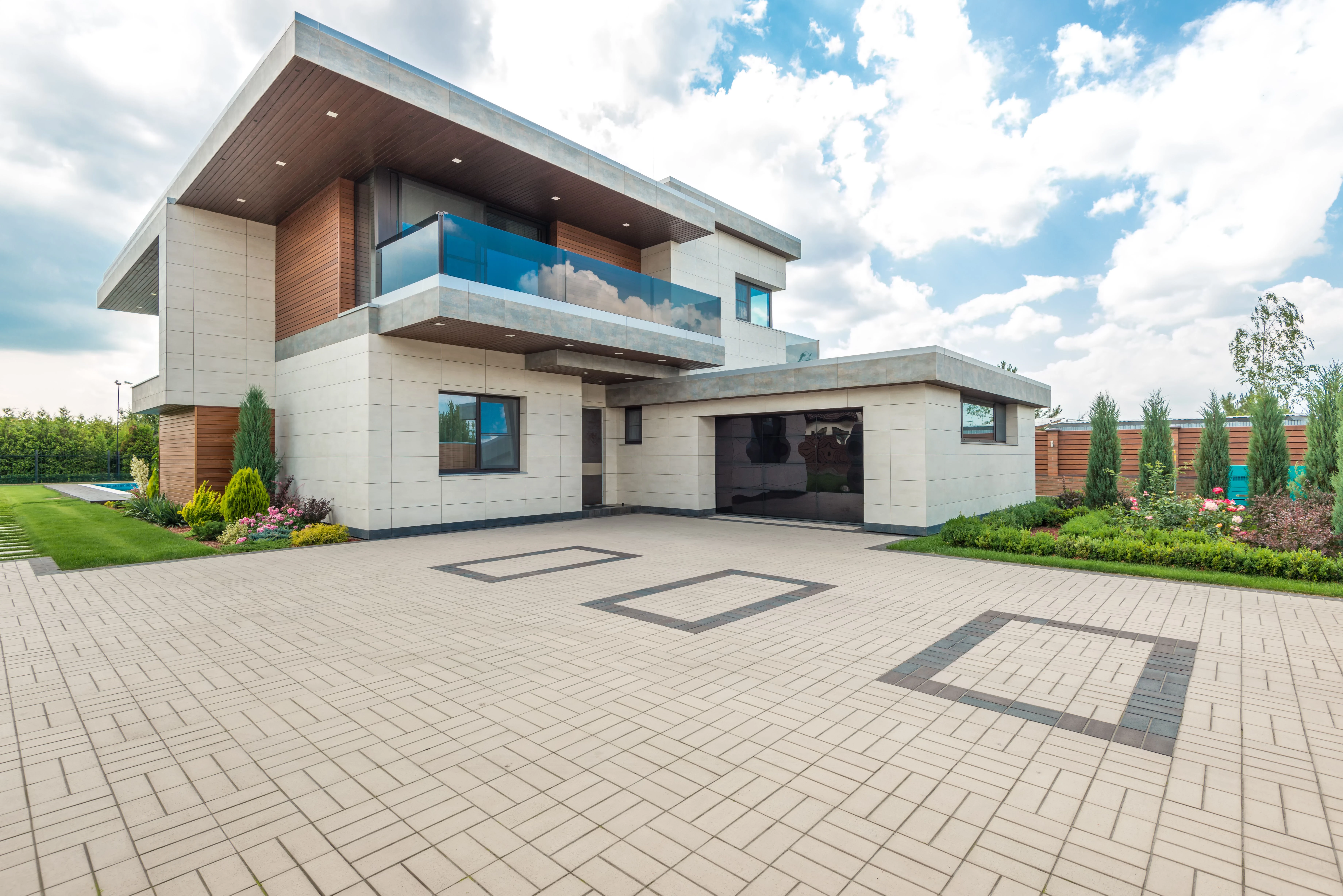 Residential garage door in Belchertown
