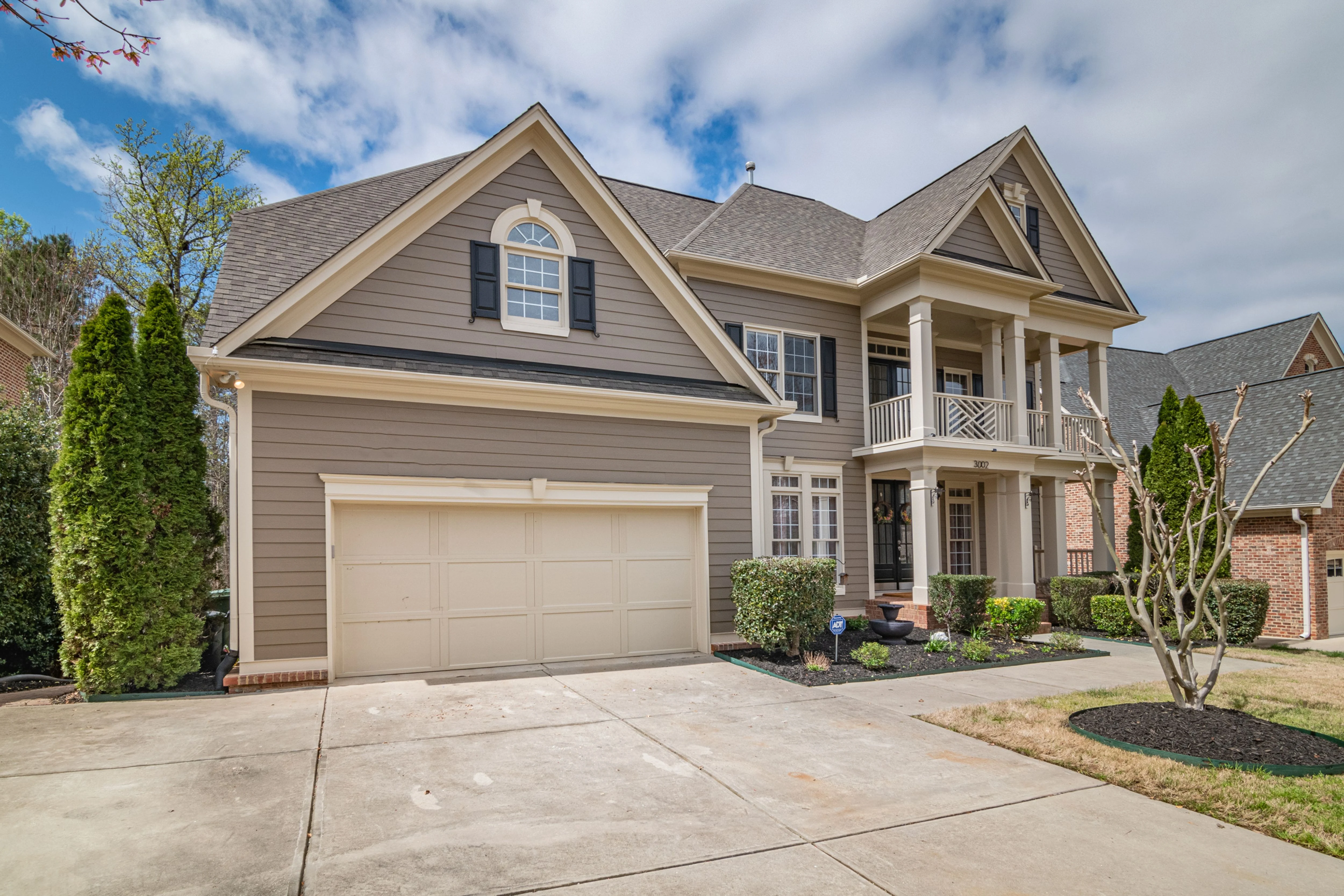 Residential garage door in Chicopee